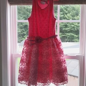 Girls pink dress with matching belt, sz16